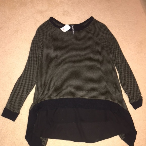 Design Lab sweater - Picture 1 of 3